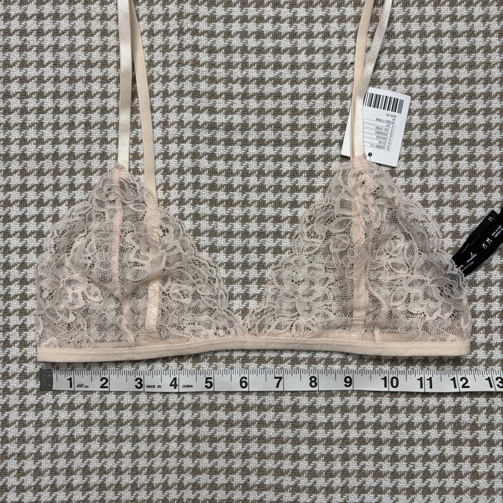 Urban Outfitters | ‘Out From Under’ Lace Bralette with Rose Gold Chain - Picture 13 of 16